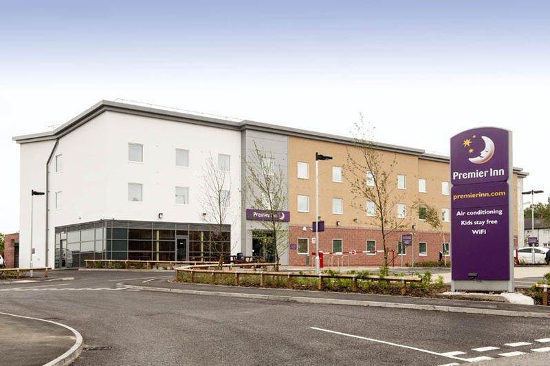 Premier Inn Dudley Town Centre Exteriör bild
